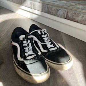 Classic Vans Old Skool with Ultracush Skate Shoes